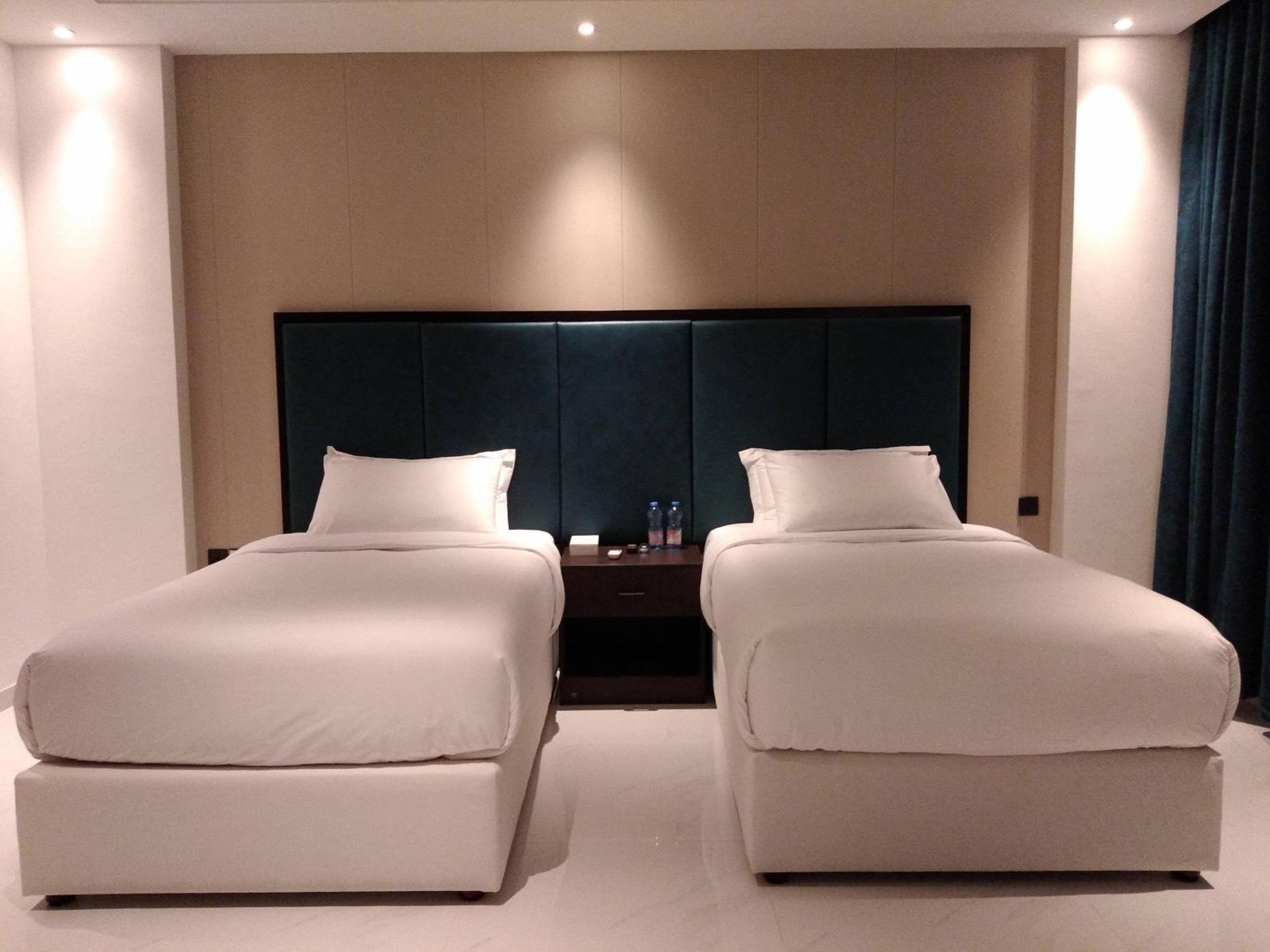 Nebula Hotel Duqm Buitenkant foto