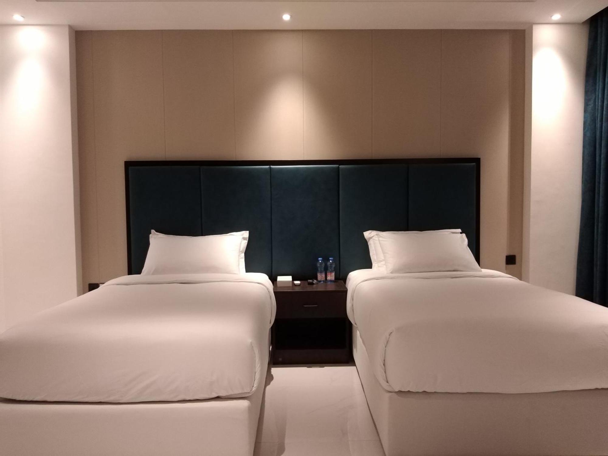 Nebula Hotel Duqm Buitenkant foto