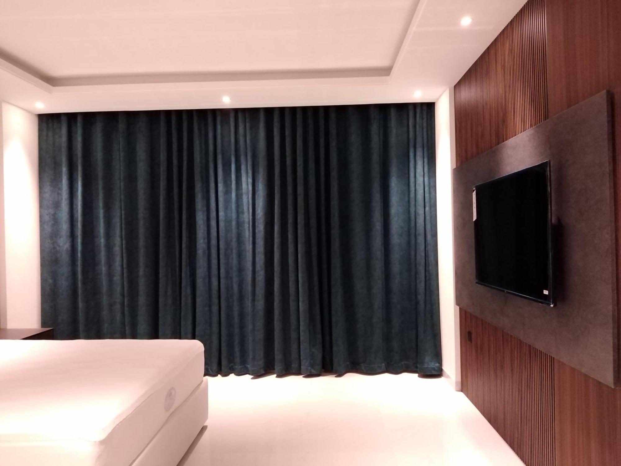 Nebula Hotel Duqm Buitenkant foto